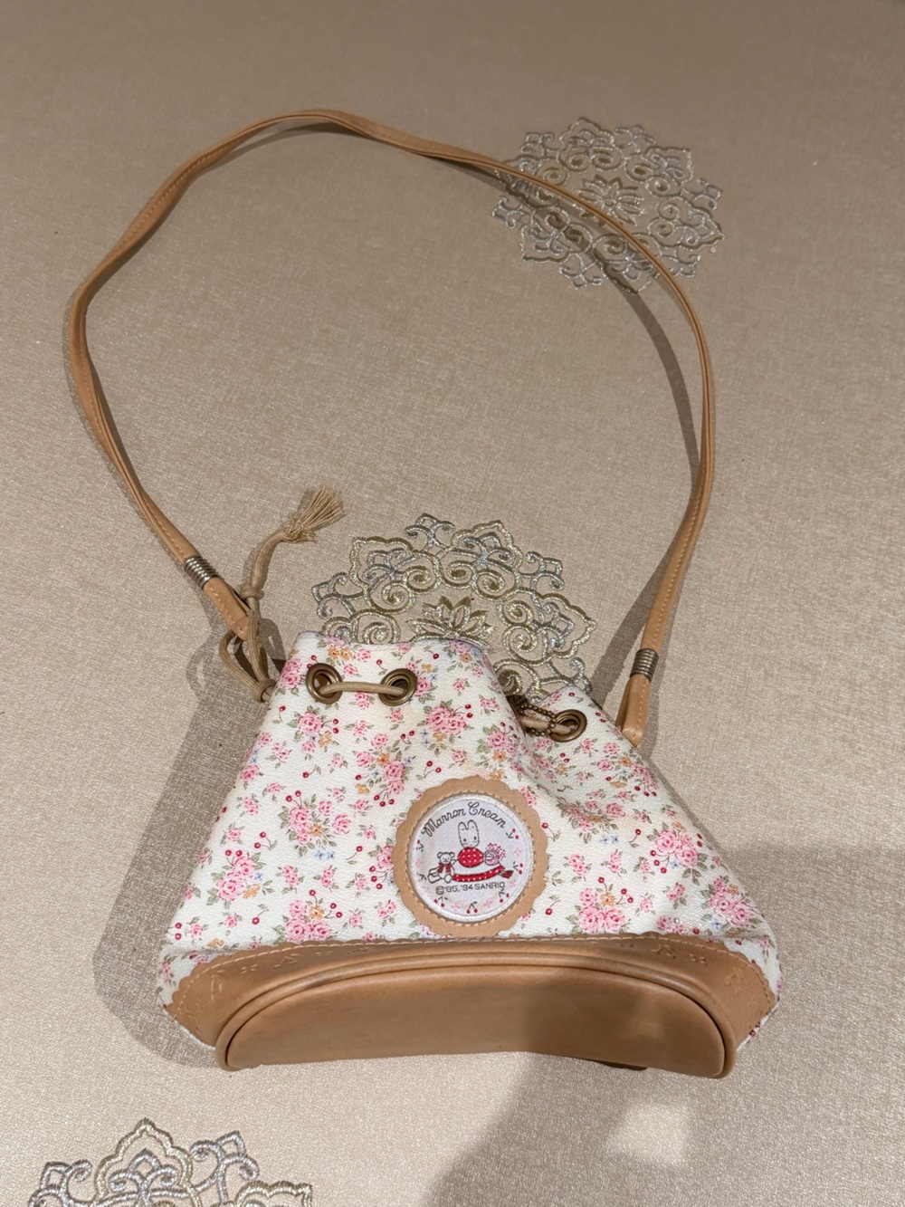 Vintage Sanrio marron cream bag 1994
